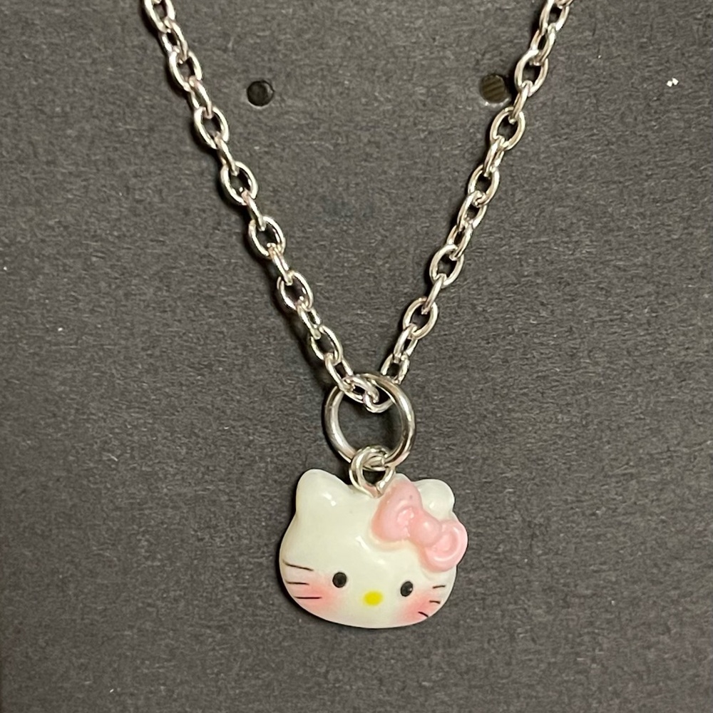 Hello Kitty Pink Bow Jewelry Set - Picture 4 of 5